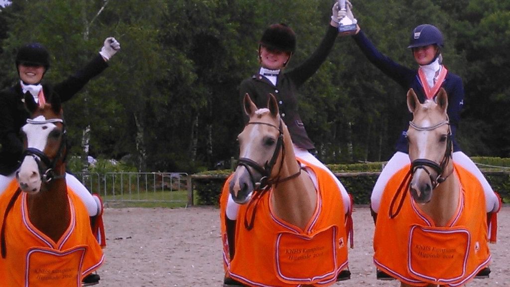 ZeroPlex lokaal betrokken Sponsor Paardensportvereniging Zeldenrust